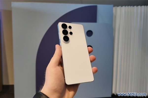 内存疯涨！安卓Ultra迈入万元期间：订价看皆iPhone 18 Pro Max